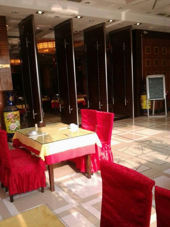 Отель Ibis Beijing Capital Airport Шуньи Экстерьер фото