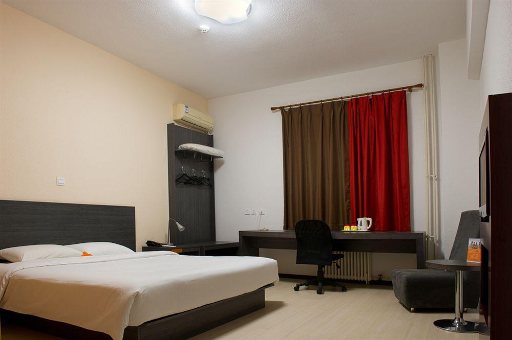 Отель Ibis Beijing Capital Airport Шуньи Экстерьер фото